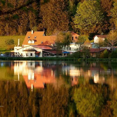 N16 - Gemutliches Nurdachhaus Mit Schonem Garten Und Seeblick